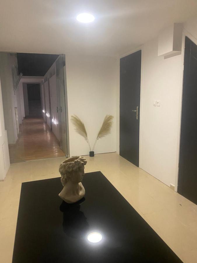 فندق Le.Chris Central Dorms ريثيمنو المظهر الخارجي الصورة