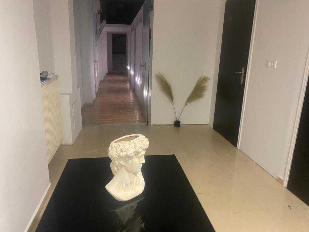 فندق Le.Chris Central Dorms ريثيمنو المظهر الخارجي الصورة